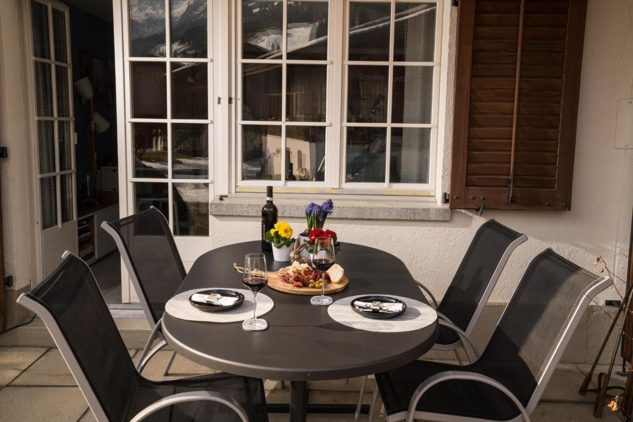 Chalet Spitzhorn - Your Peak Getaway - Private Terrasse & Gratis Parkplatz Gsteig Luaran gambar