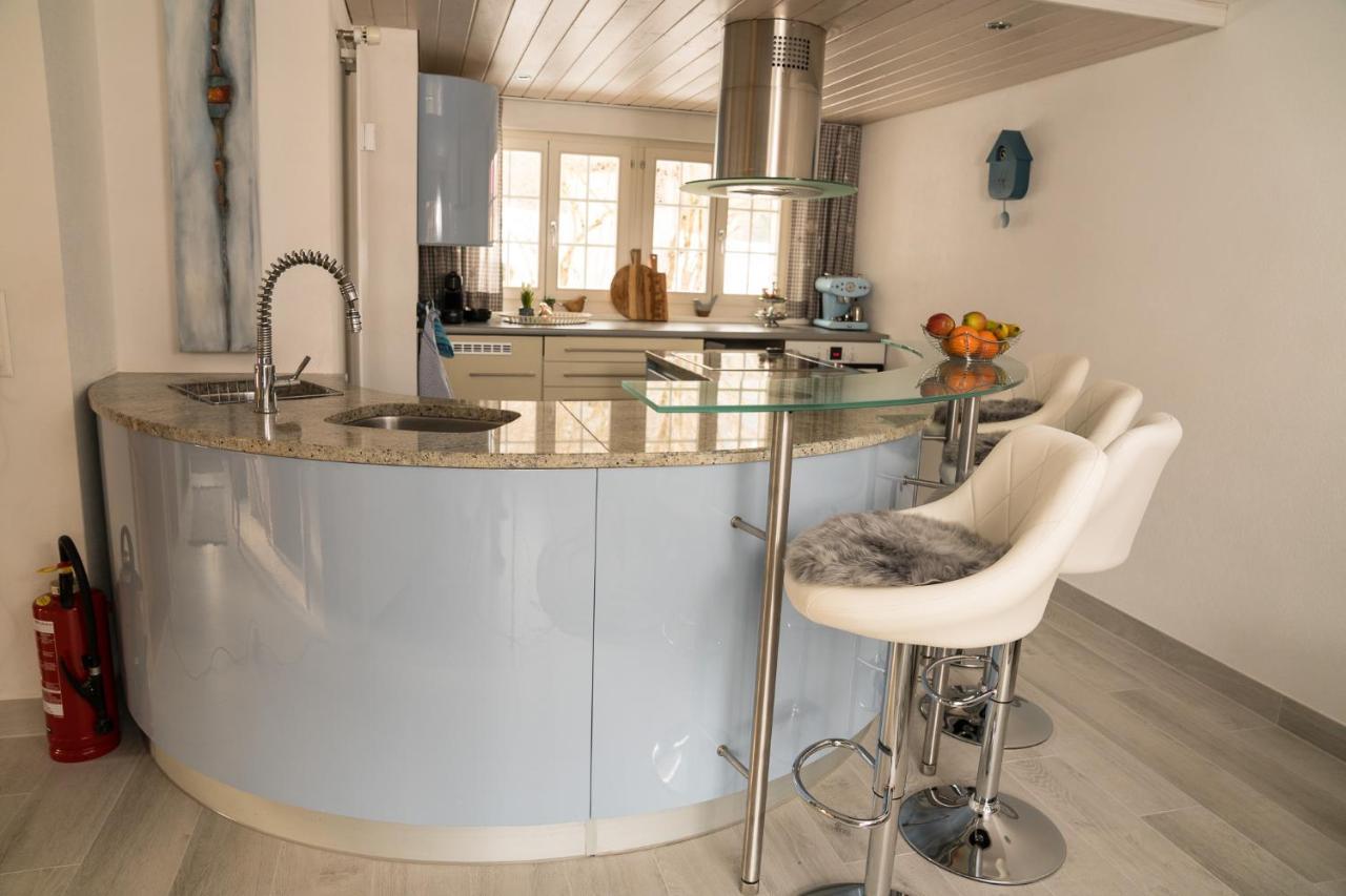 Chalet Spitzhorn - Your Peak Getaway - Private Terrasse & Gratis Parkplatz Gsteig Luaran gambar