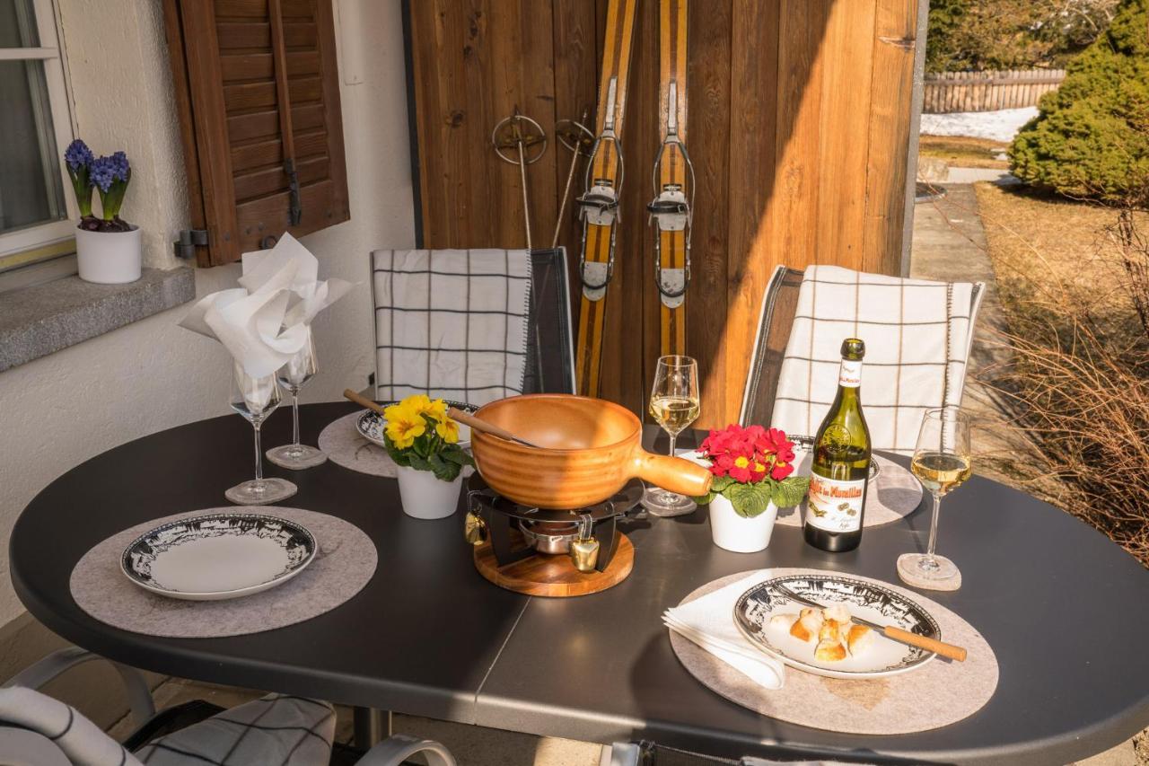 Chalet Spitzhorn - Your Peak Getaway - Private Terrasse & Gratis Parkplatz Gsteig Luaran gambar