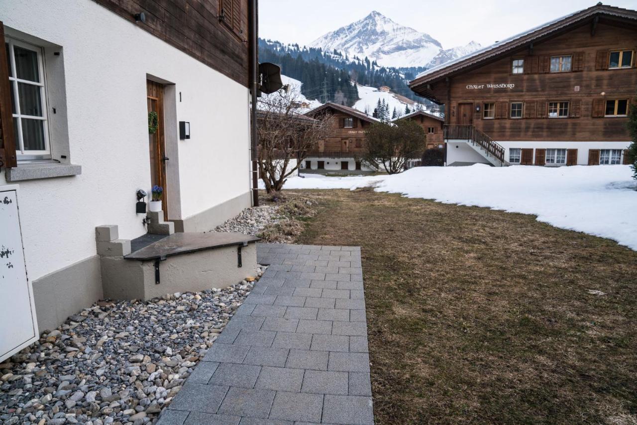Chalet Spitzhorn - Your Peak Getaway - Private Terrasse & Gratis Parkplatz Gsteig Luaran gambar